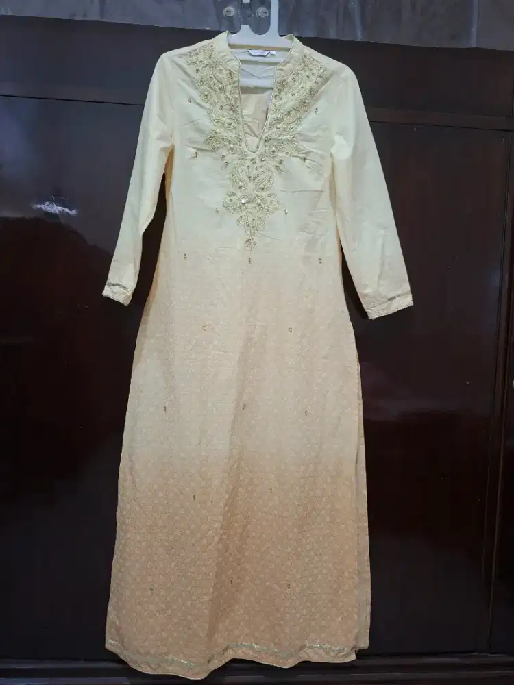 Dress lengan panjang muslim bahan katun halus