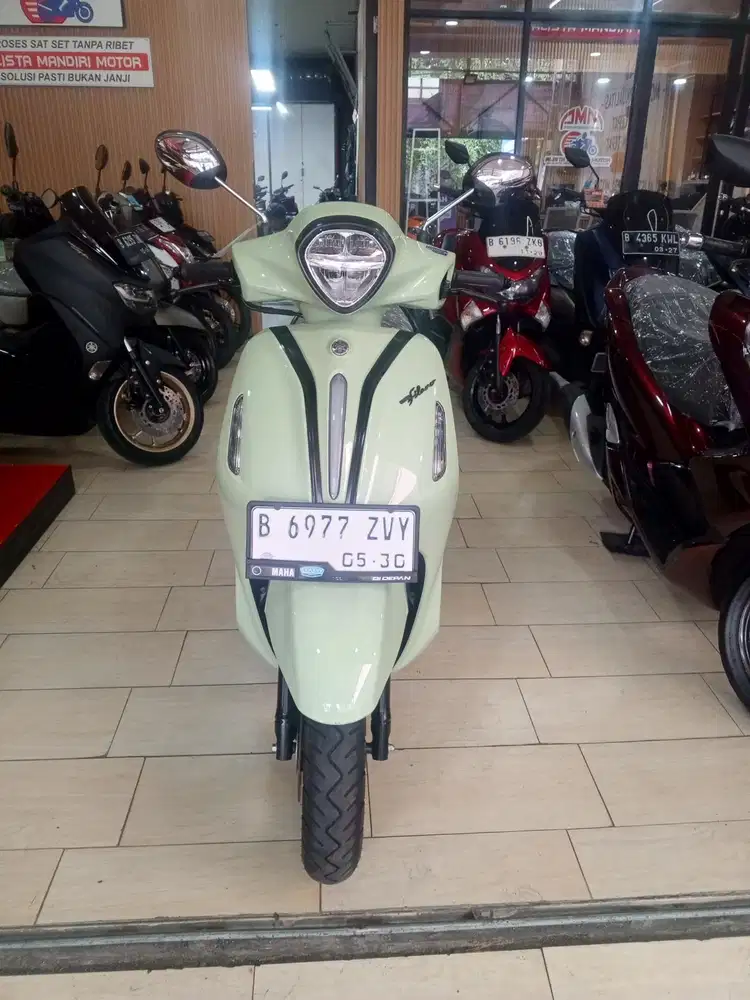 GRAND FILANO NEO 2025. PAJAK HIDUP MESIN BODY KAKI2 SEPERTI BARU .NEGO