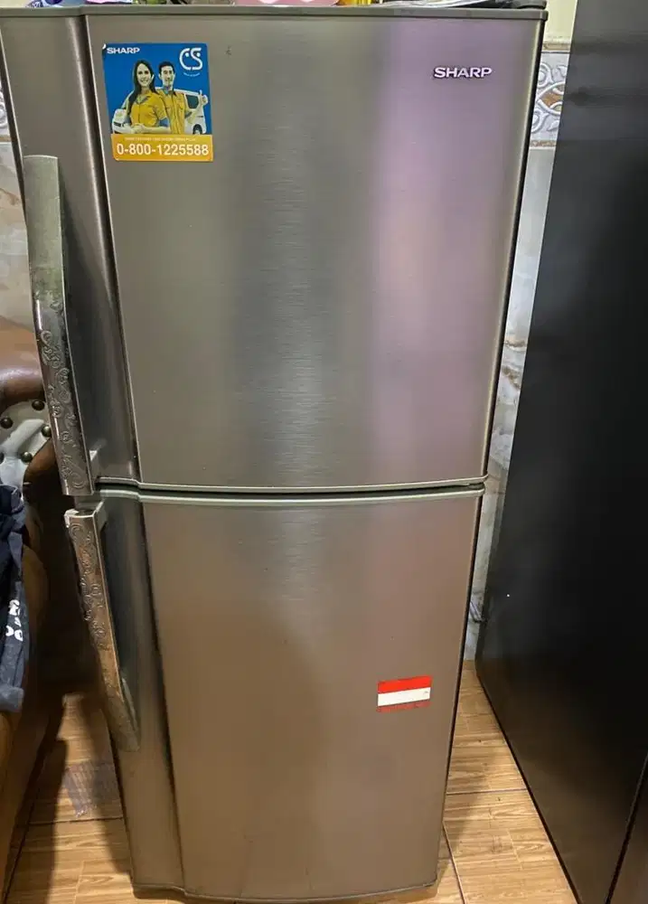 Kulkas sharp 2pintu