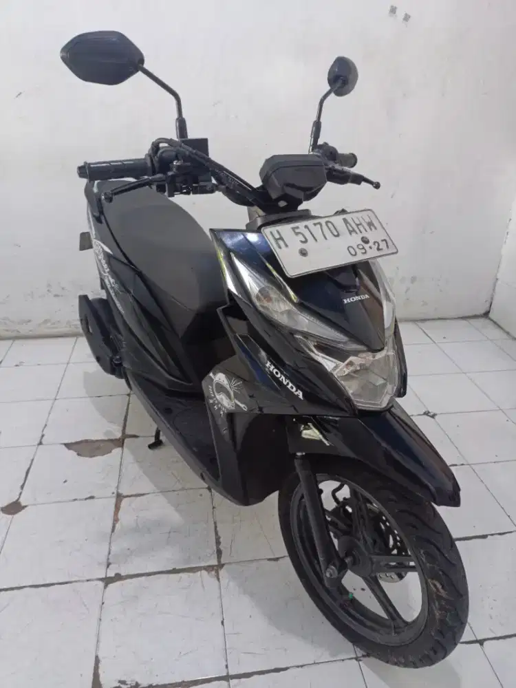 beat street 2017 hitam