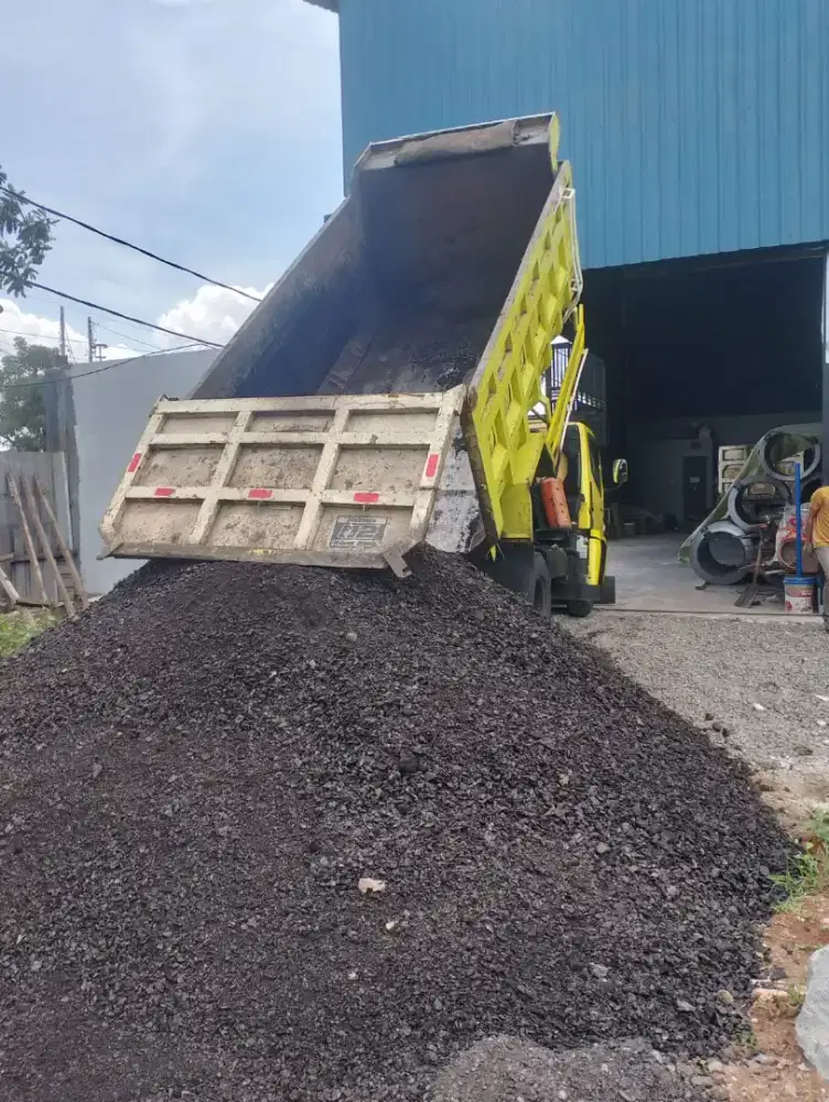 Batu makadam split pasir pasang batu belah sirdam abu batu