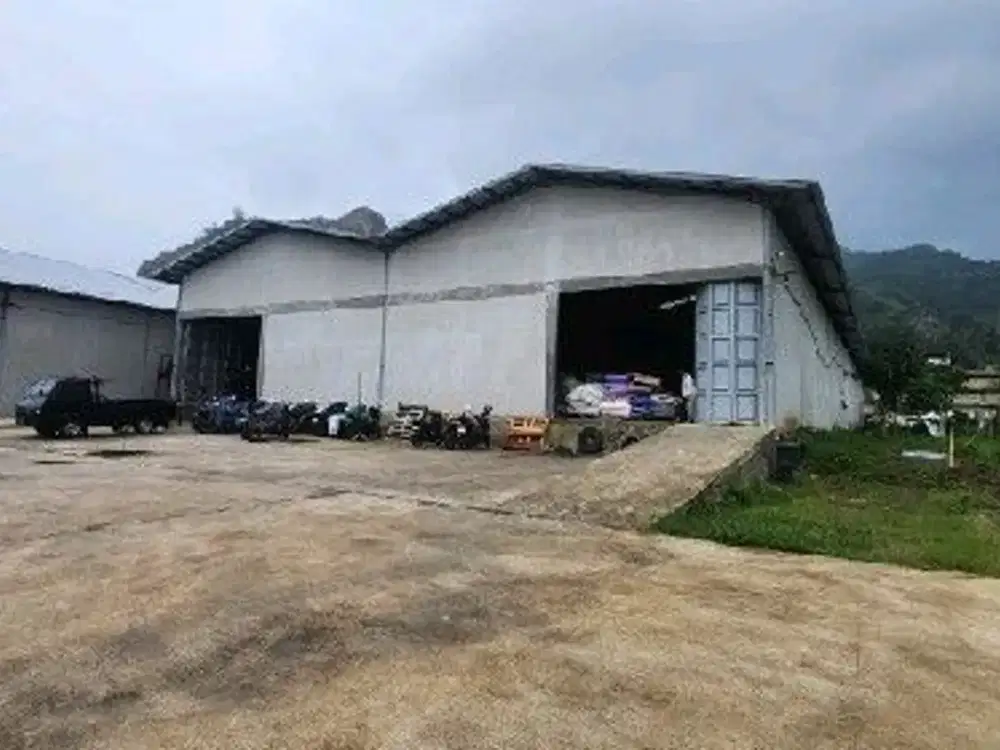 Gudang 900 m2 di Mainroad Cipatik Soreang Ref.05288