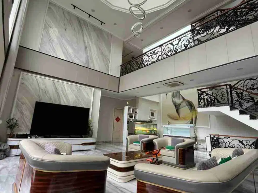 Di Jual Rumah Mewah Furnish Pantai Indah Kapuk