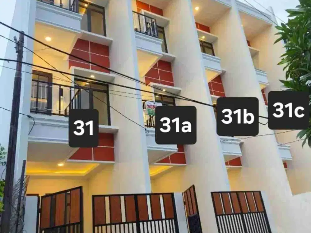 RUMAH BARU 3 LANTAI SIAP HUNI TAMAN RATU