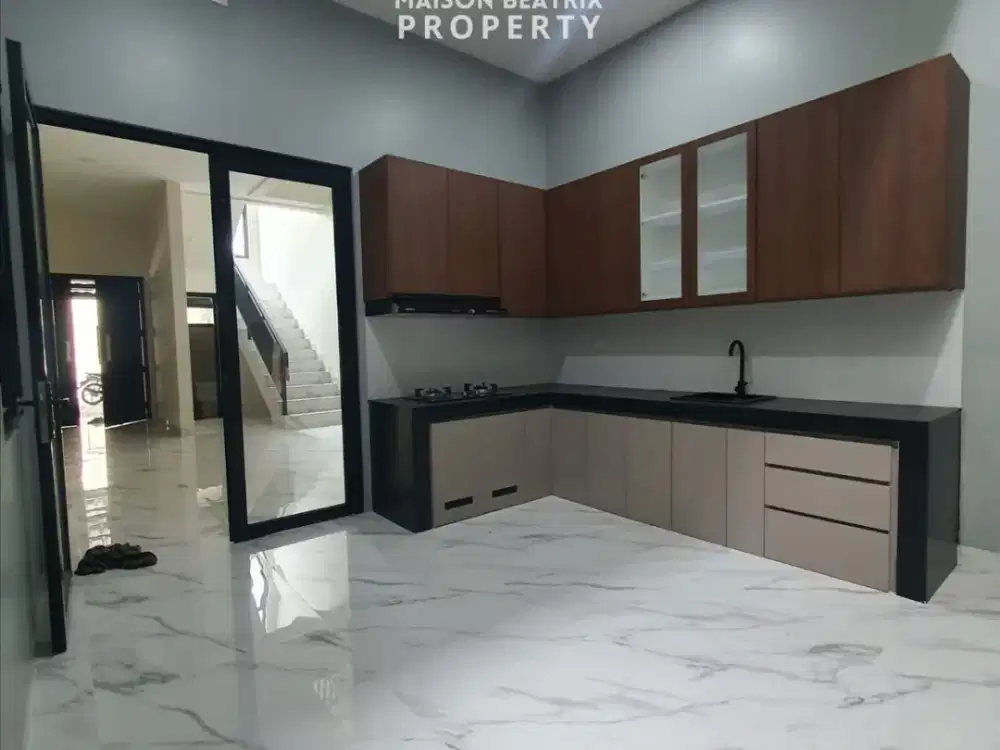 RUMAH NEW MINIMALIS 2½LT FULL GRANIT CANTIK STRATEGIS SIAP HUNI - GRIYA LOKA, BSD