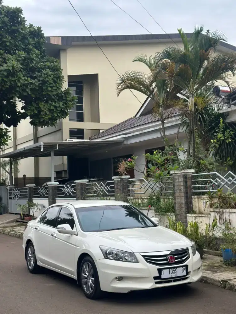 Honda Accord VTI-L 2012 AT