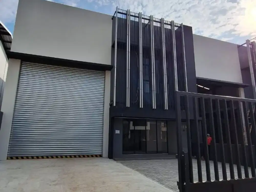 DISEWAKAN GUDANG KANTOR BARU 330M2 DI KAWASAN INDUSTRI TANGERANG