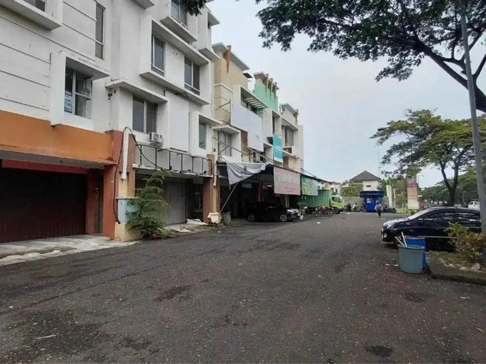 Disewakan Ruko Lebar 7,5 Mtr di Taman Cemara Harapan Indah