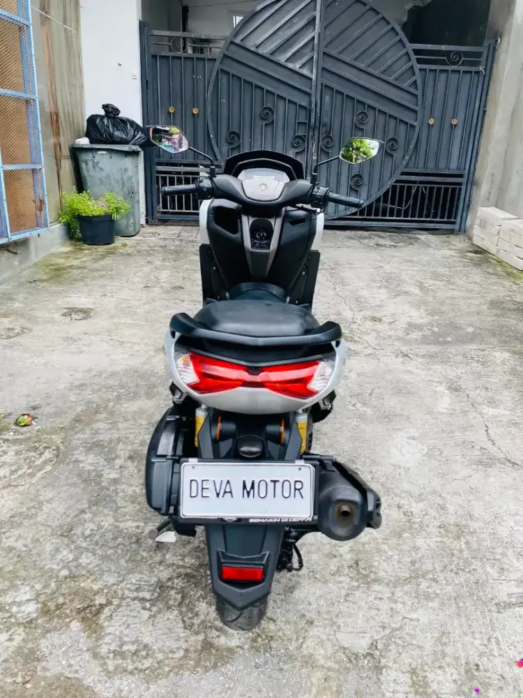 Nmax 2023 conected Deva motor