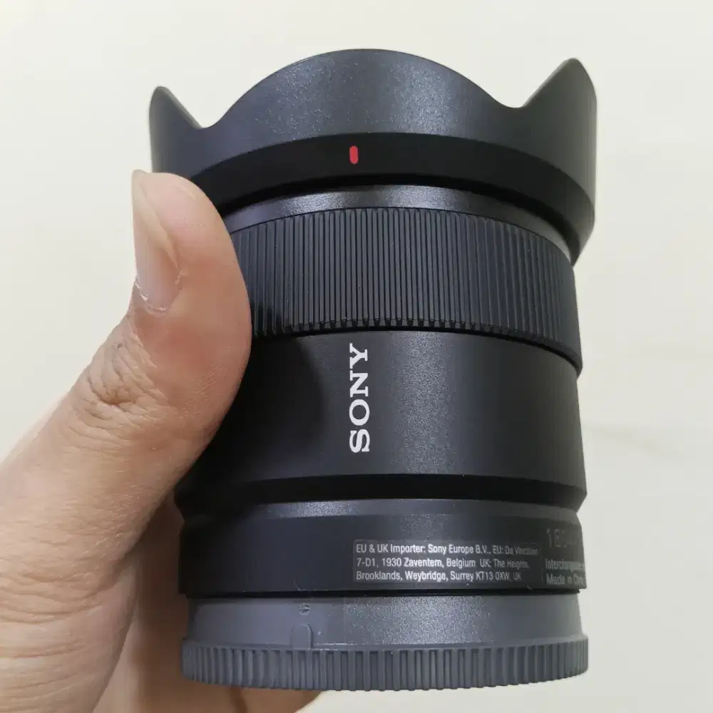 LENSA SUPER WIDE E 11MM F1.8 MULUS FULLSET BOX