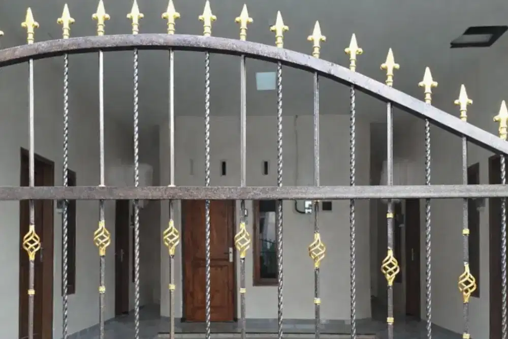 Dijual Rumah Kos 7 Pintu di Candi, Sidoarjo