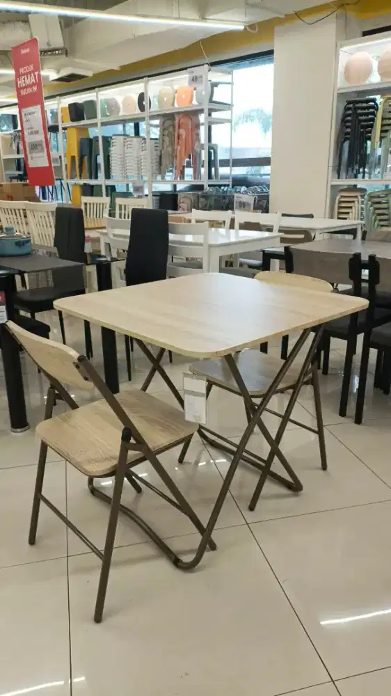 Verena Set Meja & Kursi lipat Beige