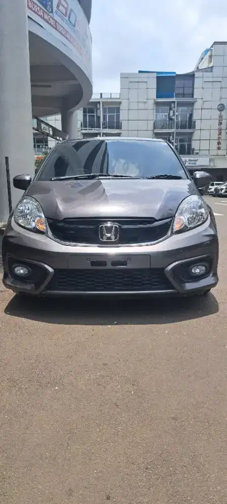Honda Brio Satya E CVT 2018 tangan 1