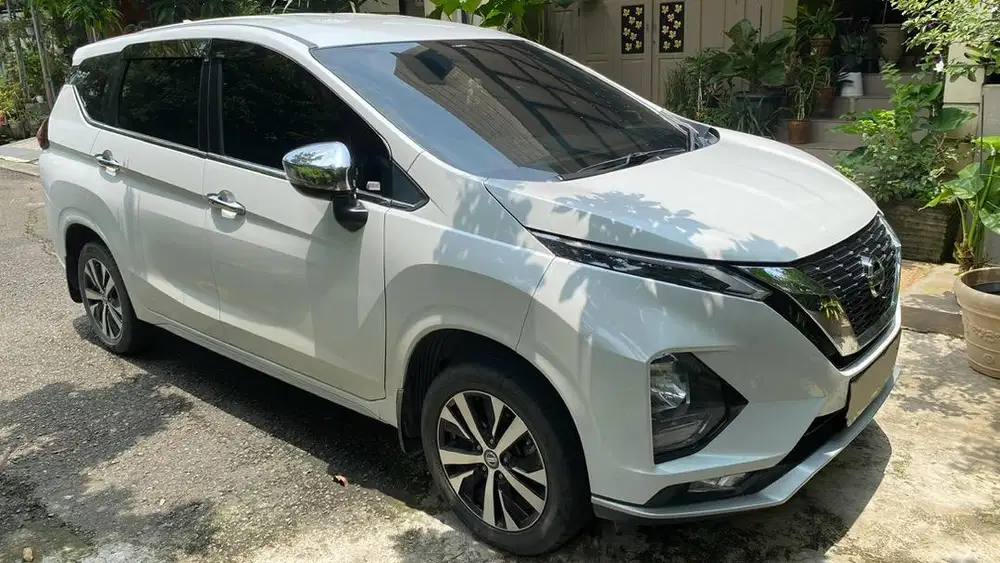 DIJUAL New Livina VL Pemakaian 2021, Servis Resmi, Dijamin Oke!