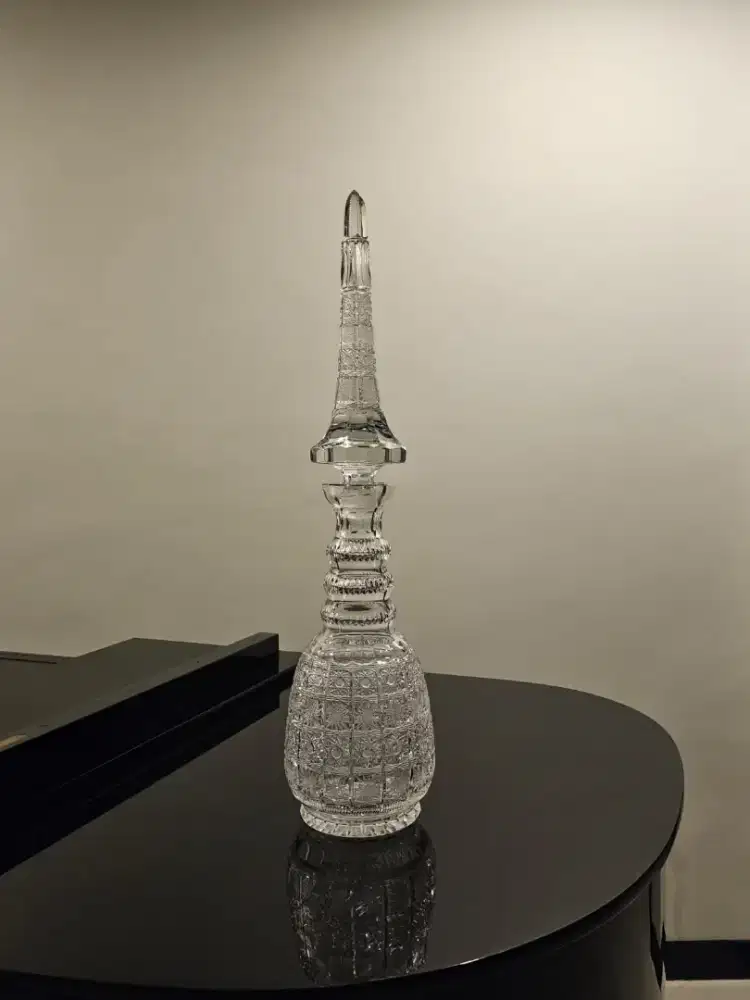 Bohemia Crystal Decanter Besar 72 cm – Kristal Ukir Mewah
