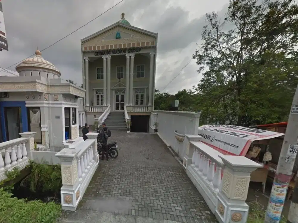 GEDUNG KANTOR DI KAWASAN BISNIS, SARIHARJO, NGAGLIK, SLEMAN, JOGJA