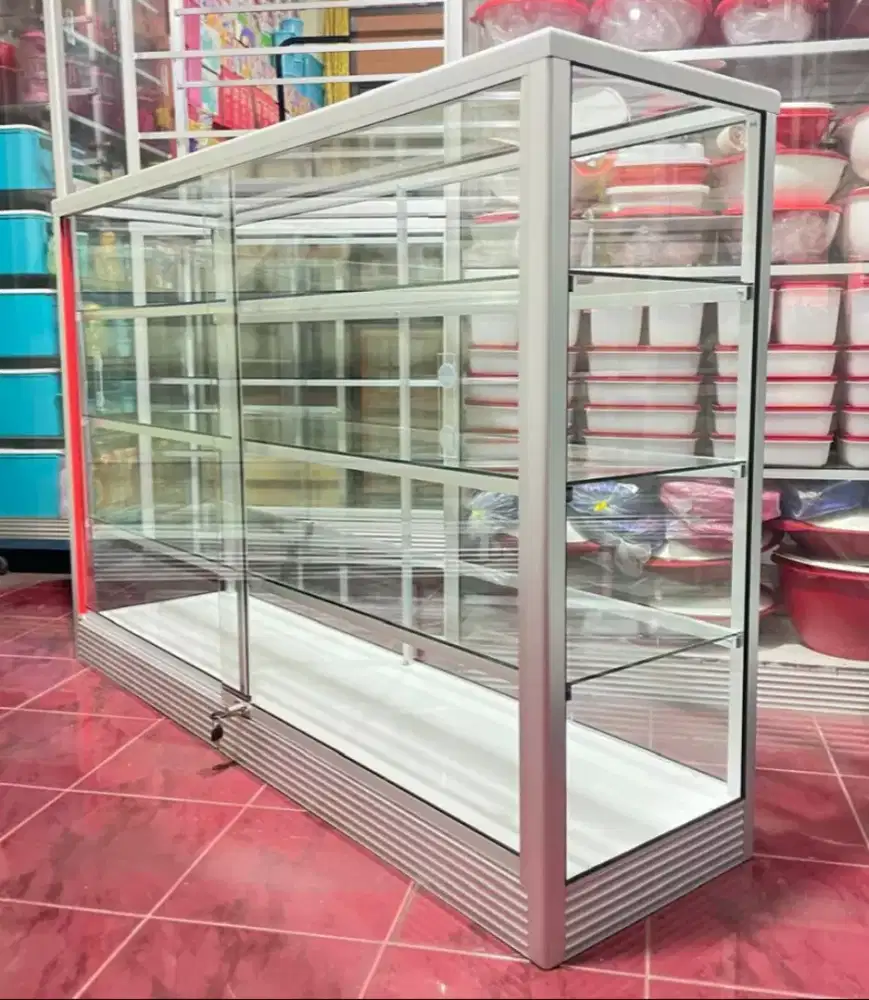 ETALASE KACA 1,5M UNTUK PERLENGKAPAN USAHA