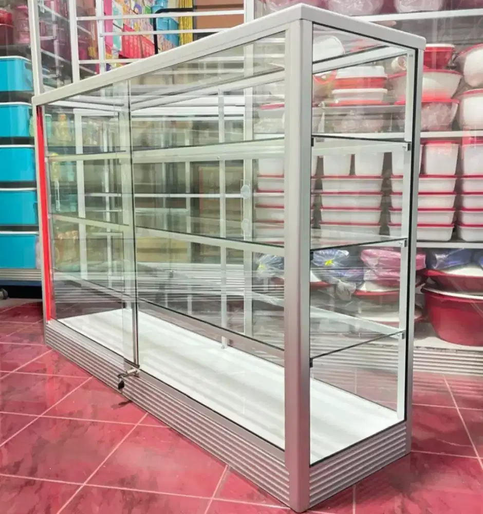Etalase 1,5M x 1M Untuk Perlengkapan Usaha 4 Tahap