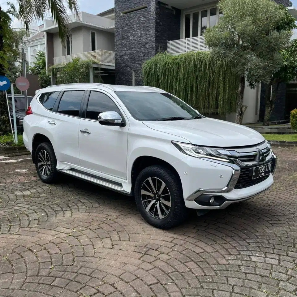 Mitsubishi Pajero Dakar Ultimate Matic 2019 ISTIMEWA DP Minim Fortuner