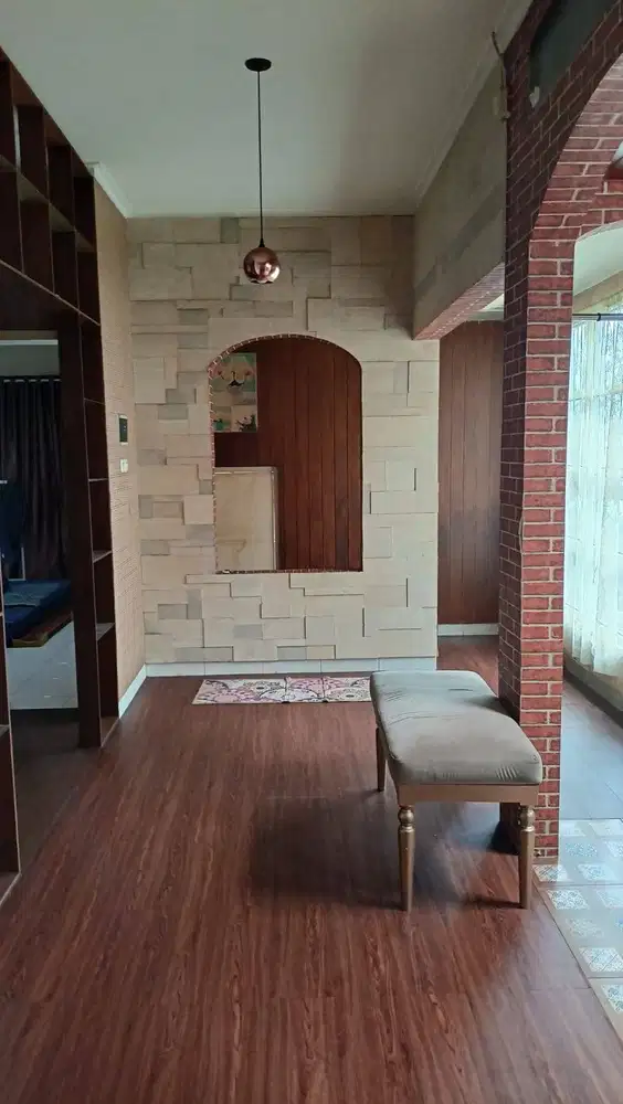 Dijual Rumah 1.5 Lantai di Cluster Bumi Sariwangi dekat Setraduta