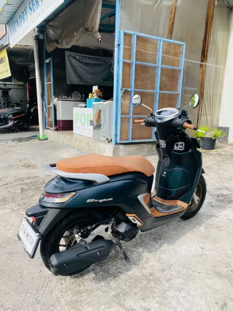 Stylo ABS hitam km 1000 Deva motor