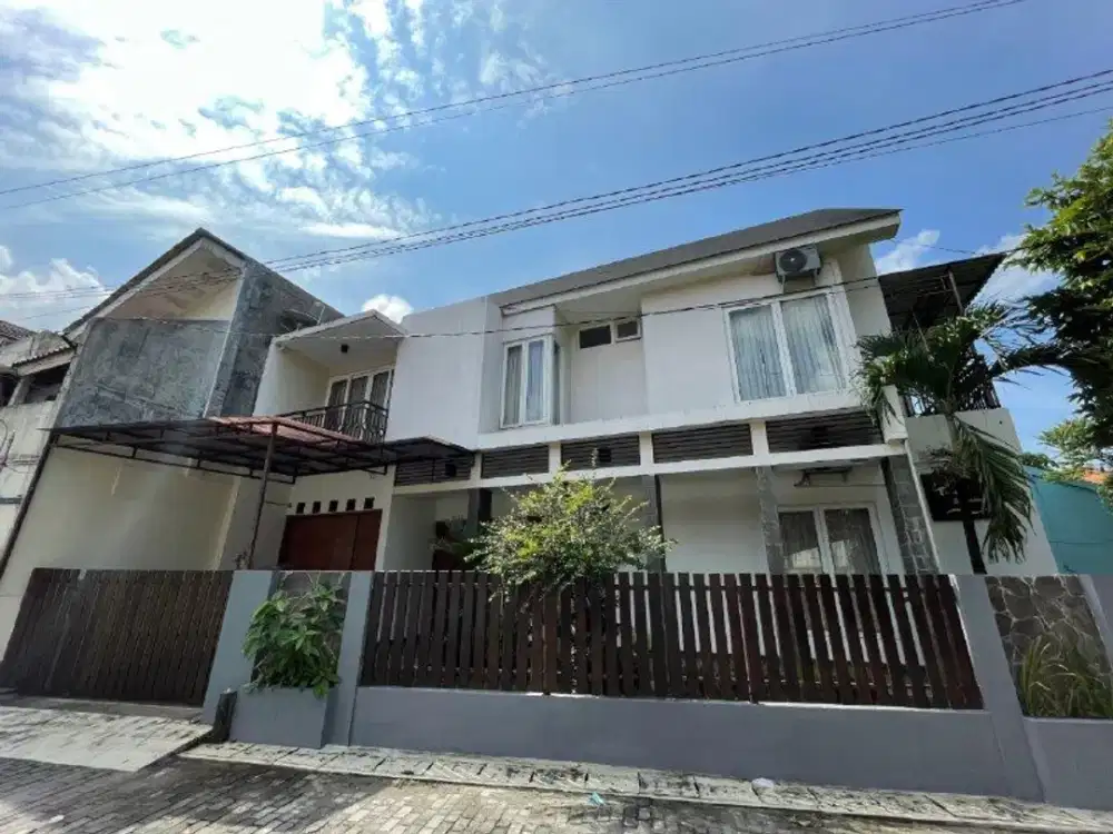 RUMAH DIJUAL JOGJA FURNISHED SHM DEKAT KAMPUS UPN DAN STIE YKPN DI SETURAN SLEMAN YOGYAKARTA