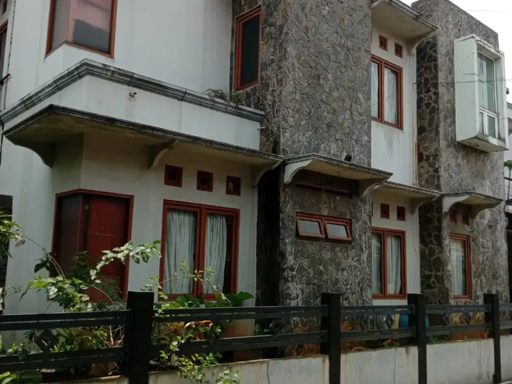 Rumah Full Marmer Benda Pamulang, 7 Kamar Keluarga Senang, Dekat Ciater Ciputat BSD Griya Loka Bintaro