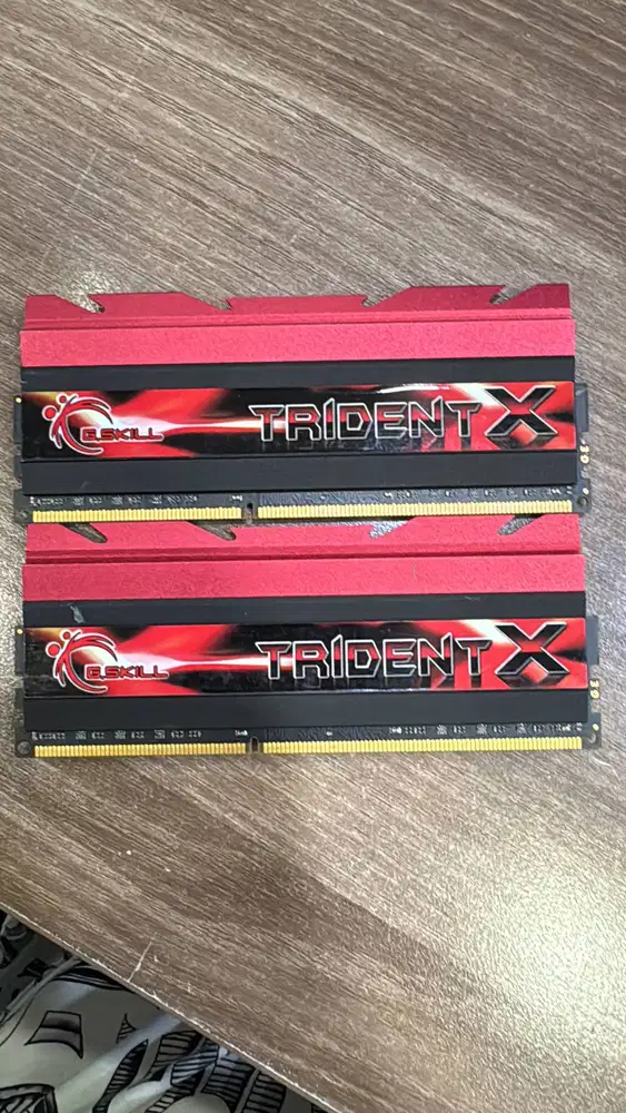 G.Skill Trident X 16GB 2400Mhz
