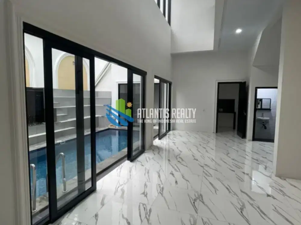 Dijual Rumah Mewah dengan Kolam Renang di Argenia, Taman Yunani Sentul City, Brand New