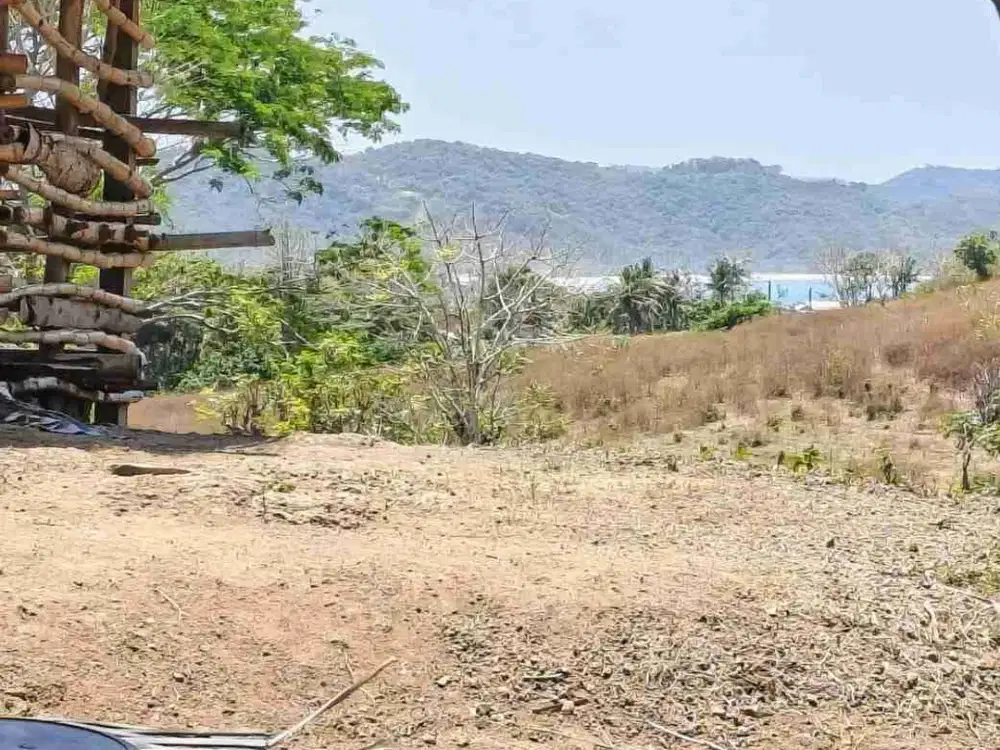 land near lancing beach some area get view of the ocean