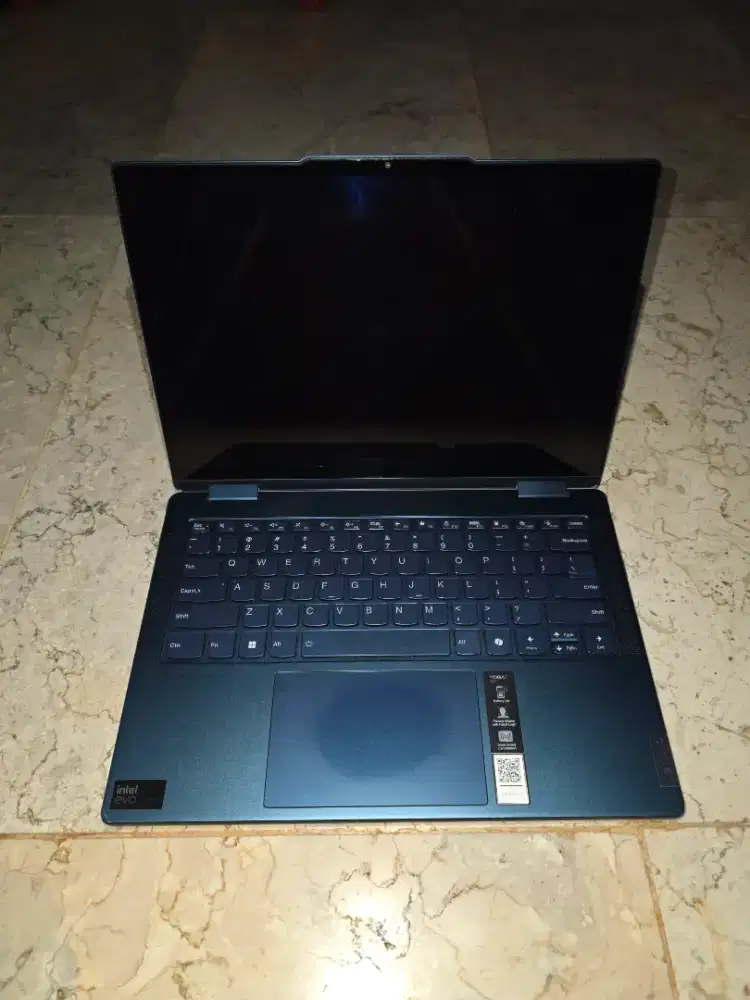 Lenovo Yoga 7i (Seri Premium 2-in-1
Touchscreen) RAM 32GB/INTERNAL 1TB