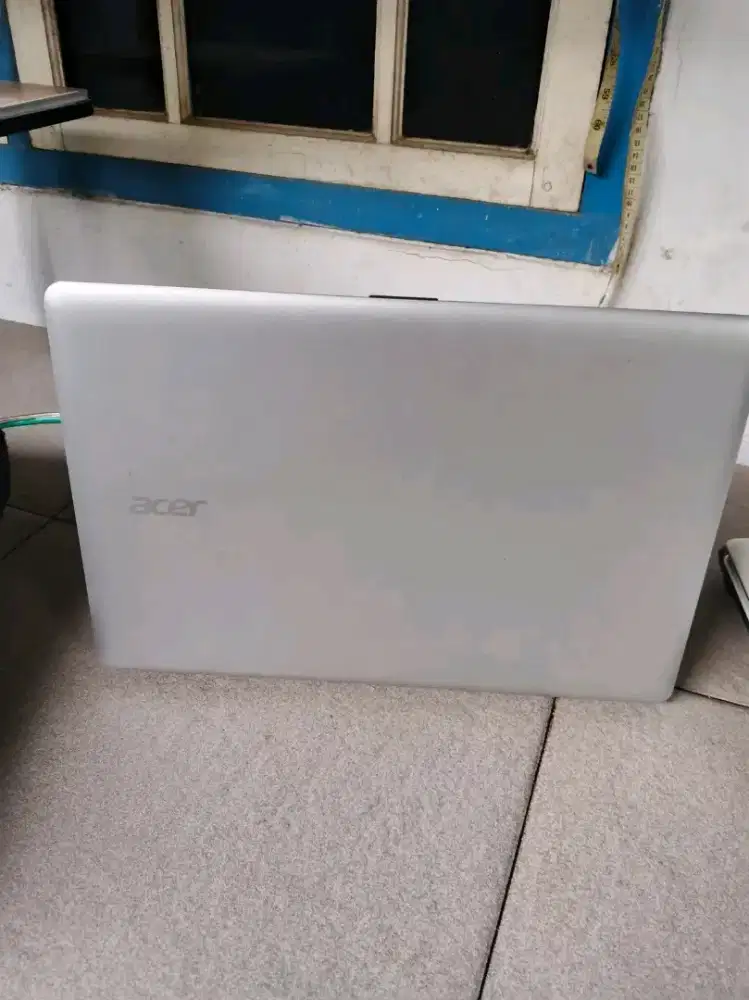 Acer one 14 no minus