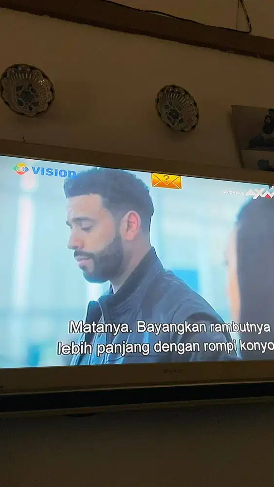 SHARP LCD TV BEKAS WARNA PUTIH