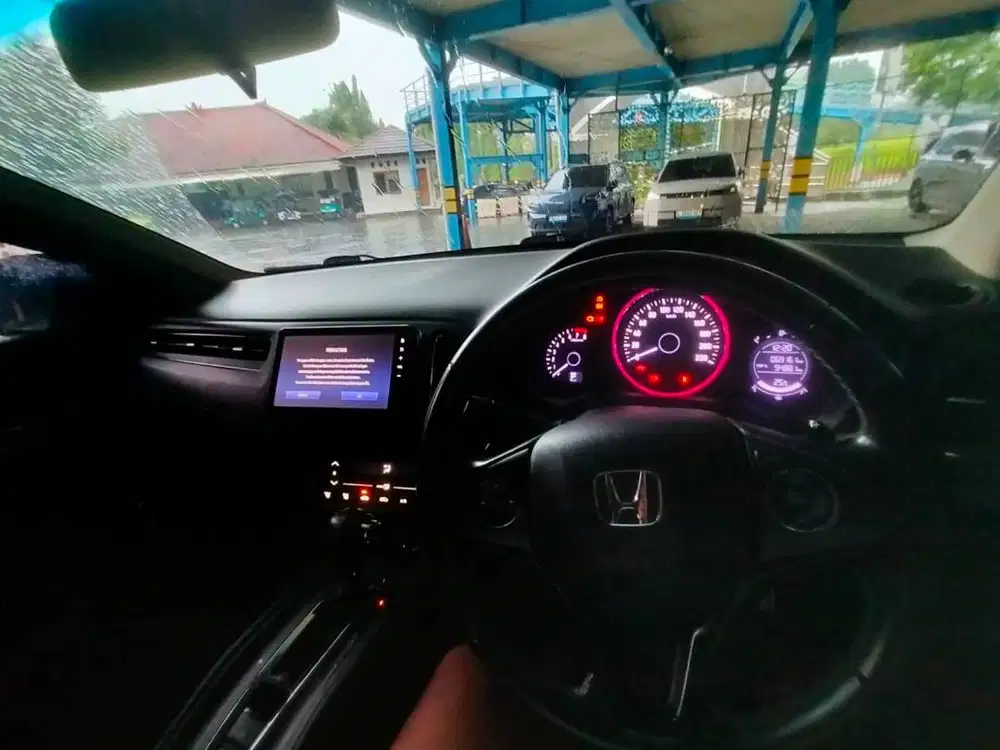 Tangan Pertama Honda HRV 2020 SE Pemakaian Pribadi Nego Tipis KM 69 RB