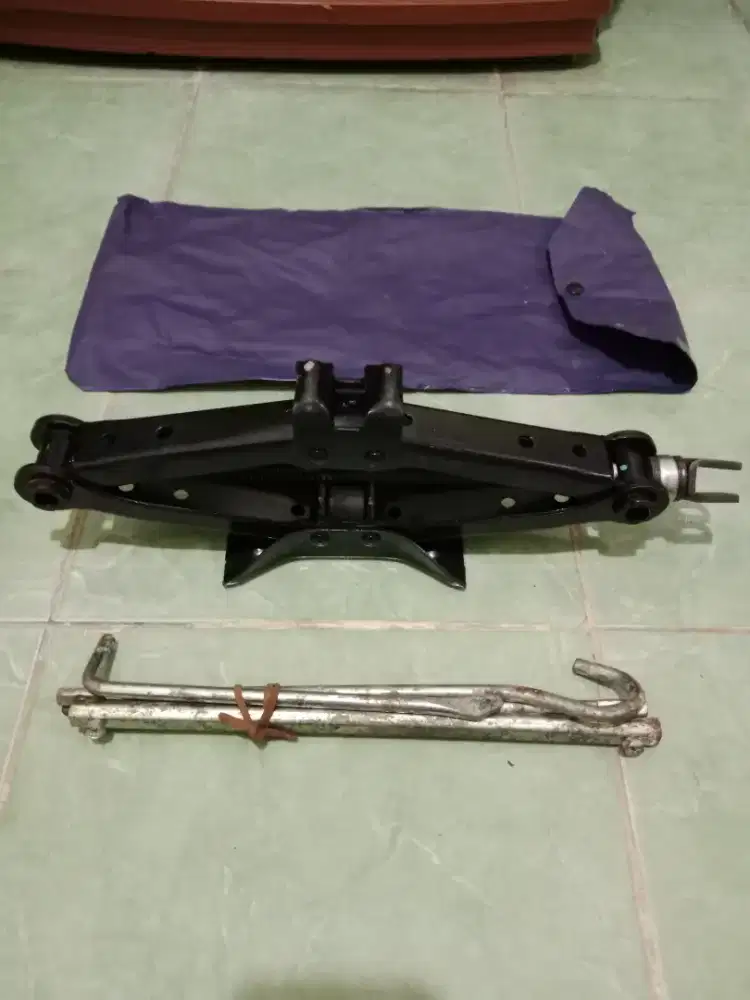 Di jual Dongkrak Mobil