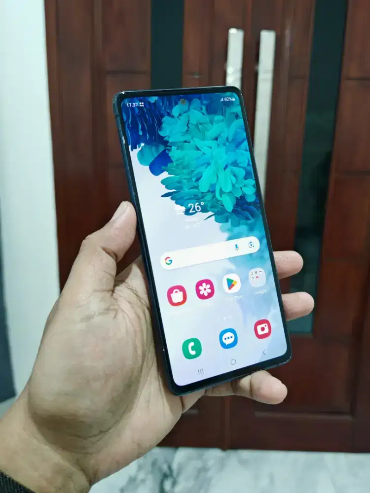 Samsung S20 FE 8/128