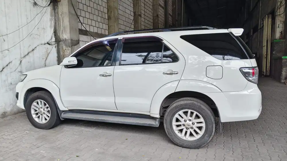 Toyota Fortuner 2011 Diesel