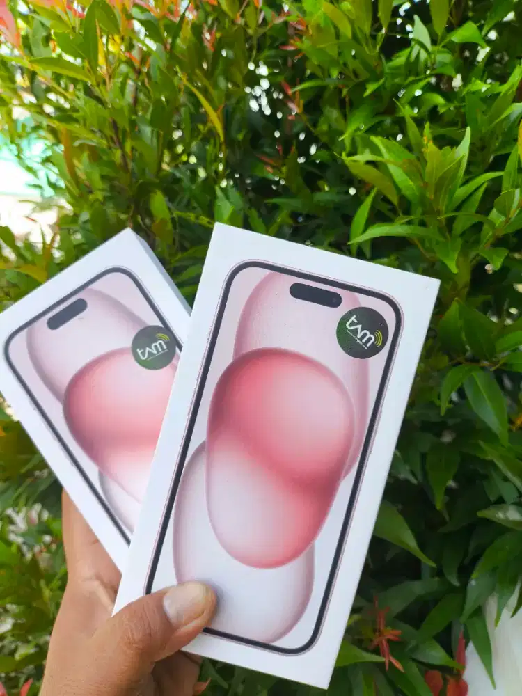 iPhone 15 pink new segel