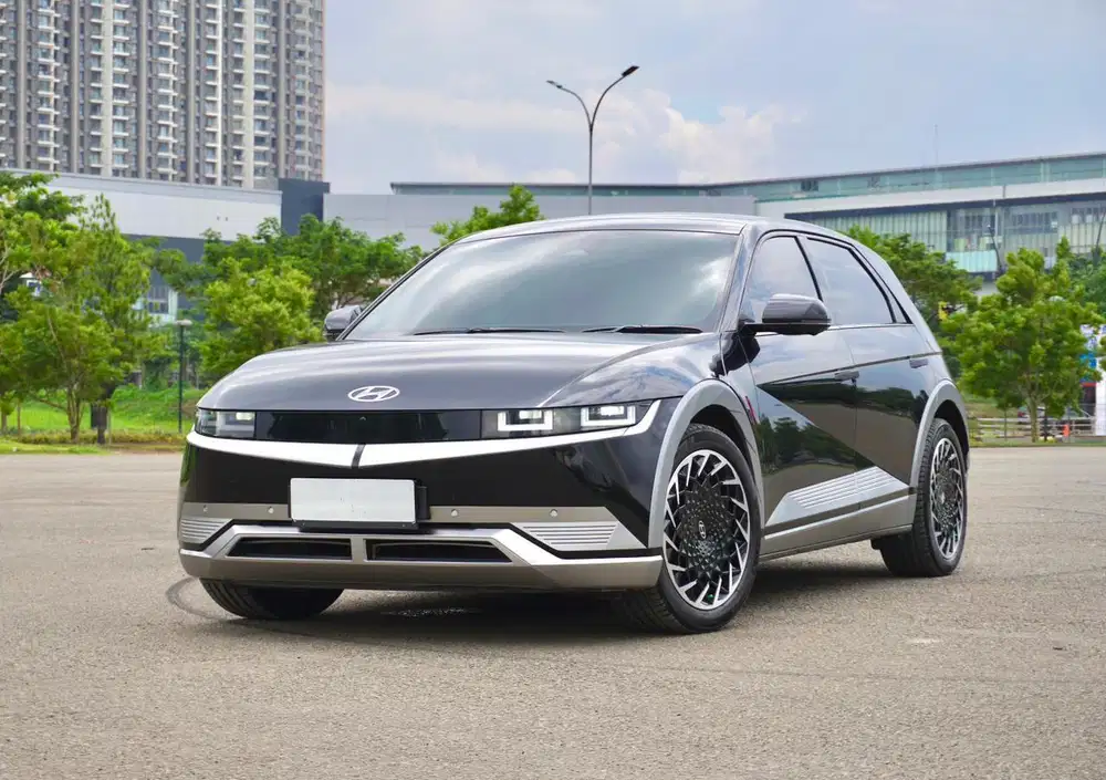 Hyundai Ioniq 5 EV Signature Long Range 2023 Hitam Promo DP Lebaran