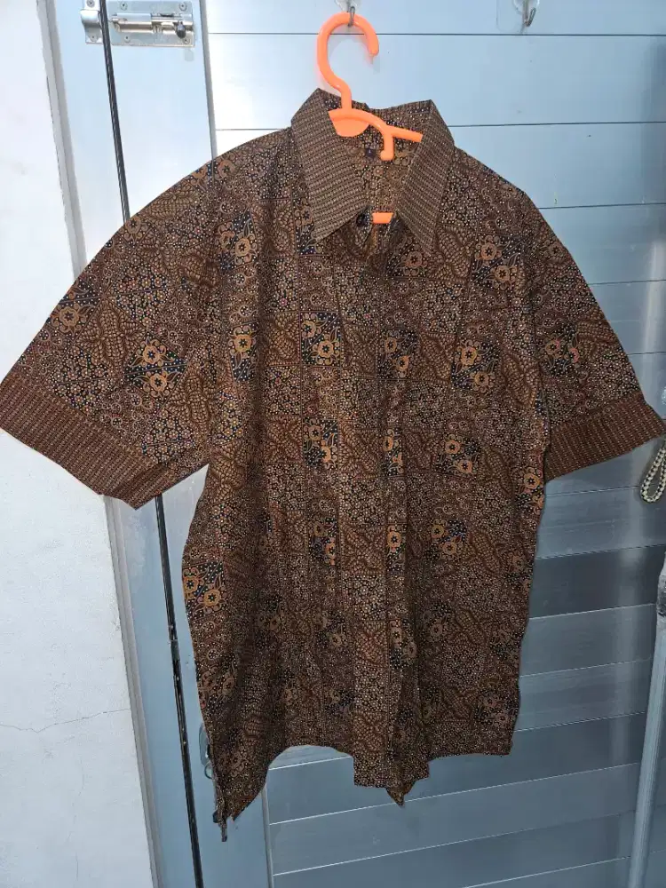 Preloved kemeja pendek Batik masih bagus