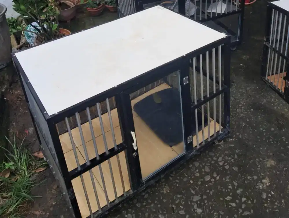 Kandang kucing aluminium  dan besi
