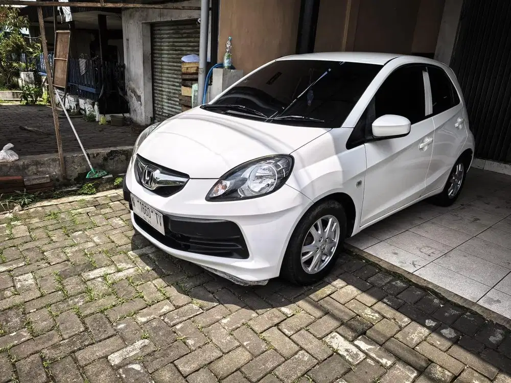 bRIO E AT 1.3 CBU 2012 istimewa