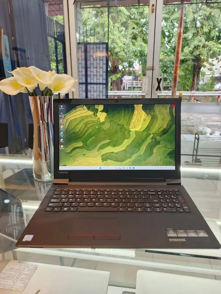 Laptop Core i3 Design 15 Inci