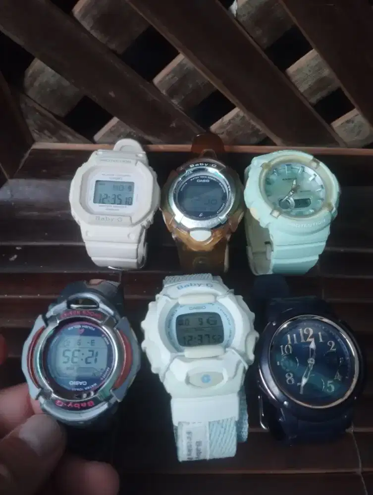 Borongin aja jam tangan Casio baby G