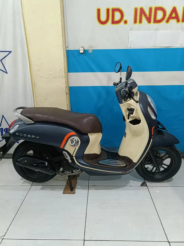 L Surabaya Honda SCOOPY ESP SPORTY FI ECO 2021 bisa kredit