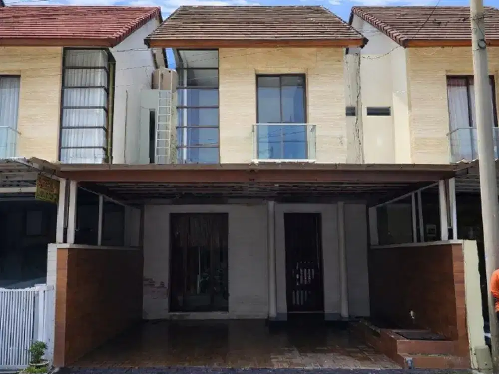 Rumah Pantai Mentari Furnished • Carport 2 • Row 3 Mobil