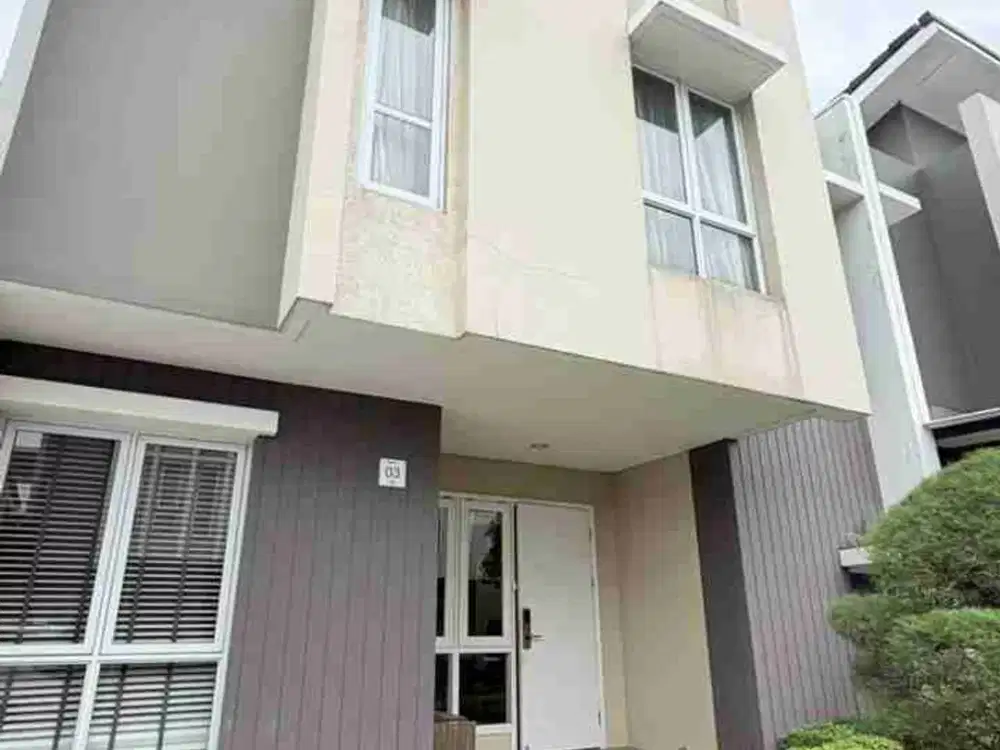 Di Jual Rumah  2 lantai 4+1 Kamar Tidur di Summarecon Serpong