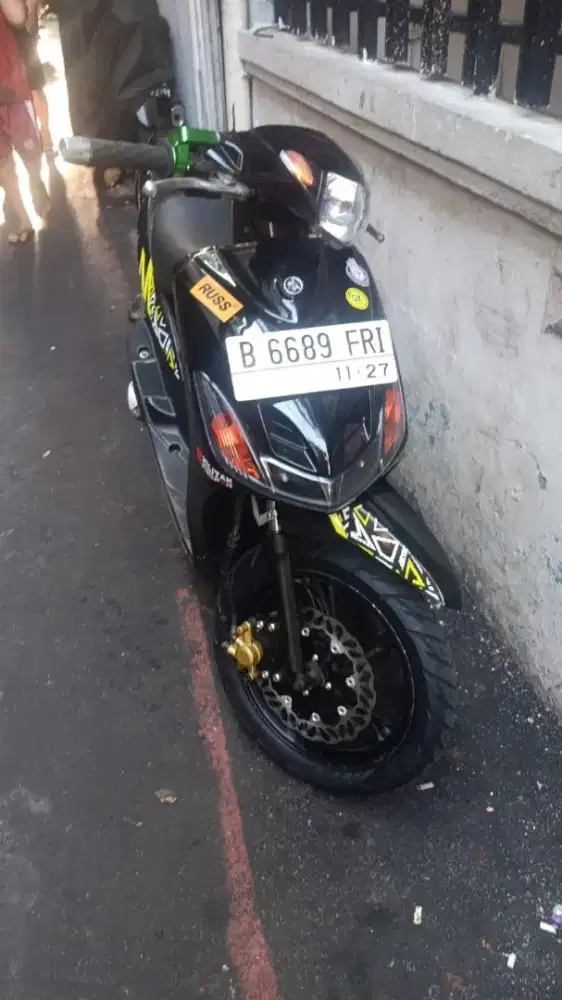 Yamaha mio warna hitam tahun 2008
