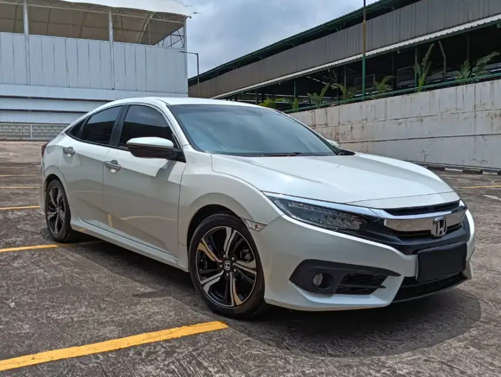 (DP 20JT) KM 56rb CIVIC ES SEDAN 1.5 TURBO 2017