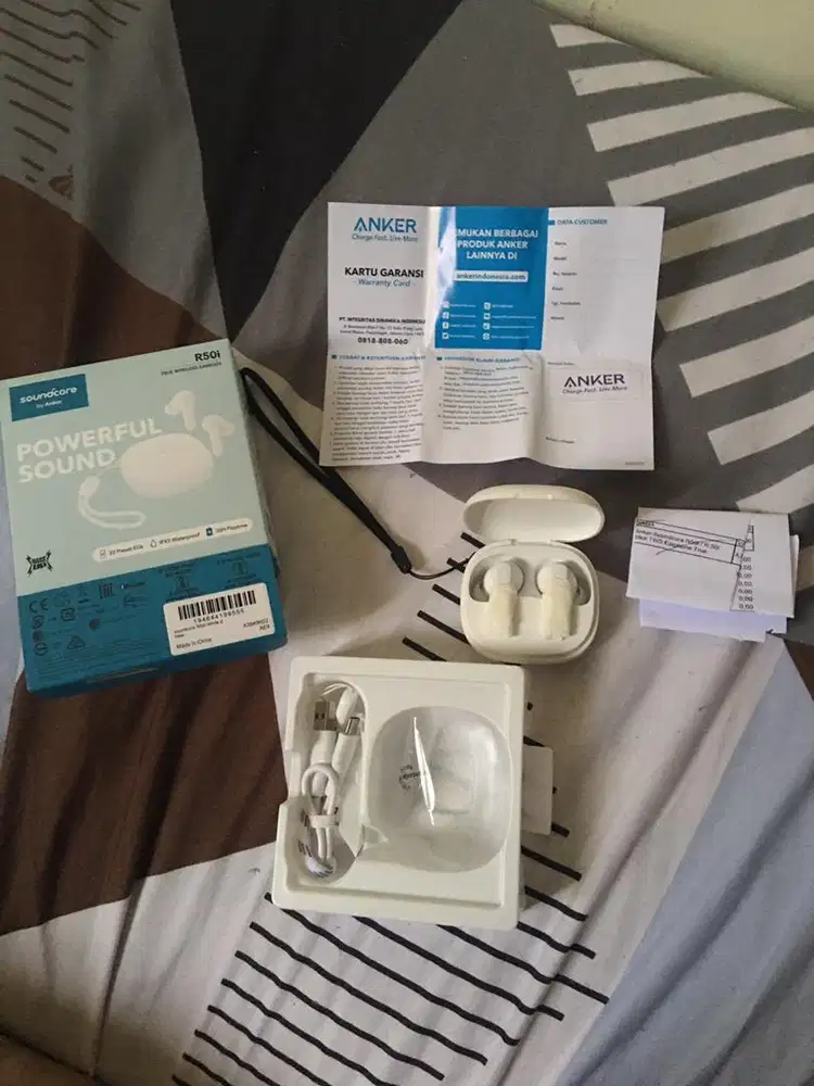 Soundcore R50i ( white )